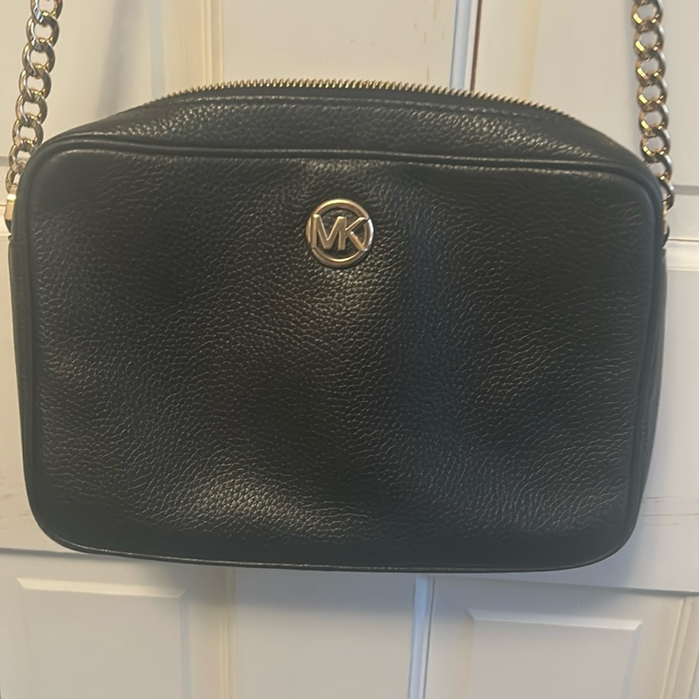 Michael kors crossbody bag black with gold